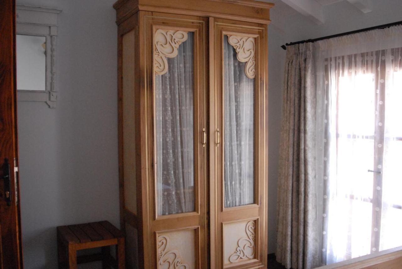 Aliye Hanim Hotel Ayvalı Zimmer foto